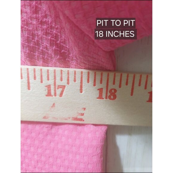 NWT Voy Women's Pink Puffy Sleeve Textured Top Size SMALL - Picture 7 of 8